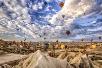 Cappadocia Tour: Derinkuyu Underground City and Ihlara Valley